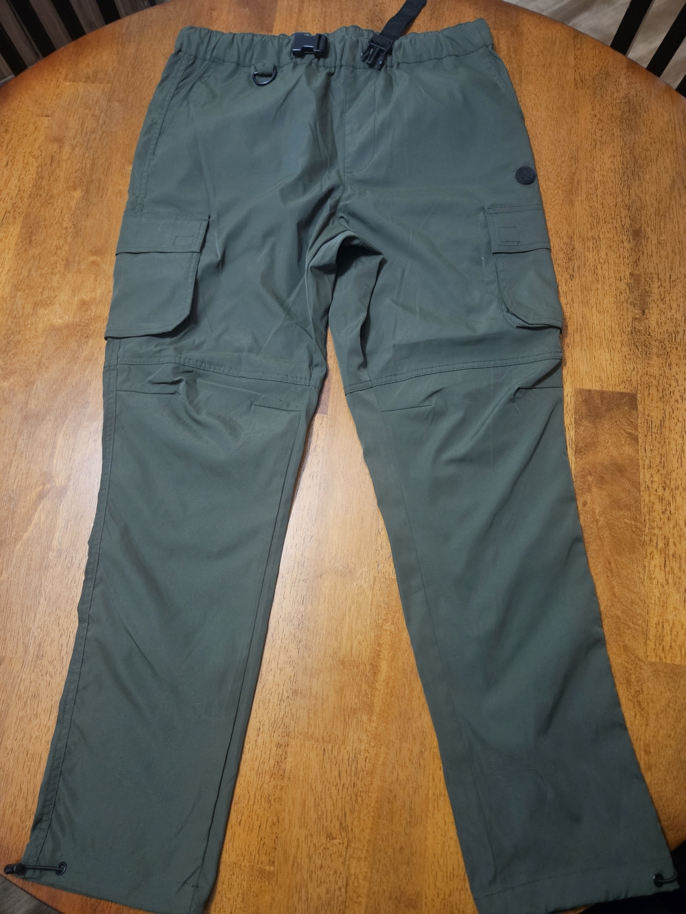 Utility Cargo Pants in Olive Green for Men